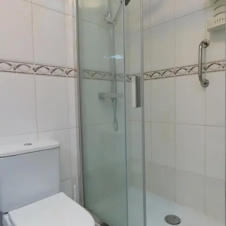 Lovely 1 Bedroom 아파트 아데제